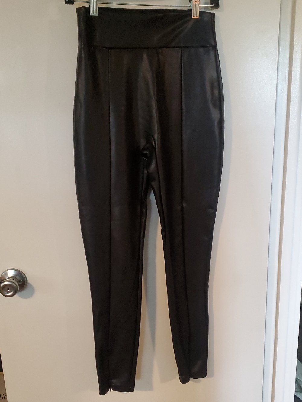 Abercrombie & Fitch Faux Leather High-Waist Leggings in Black
